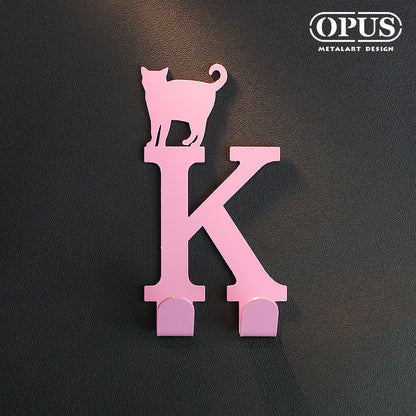 【OPUS東齊金工】當貓咪遇上字母K《質感粉》壁飾掛勾HO-ca10-K(P)
