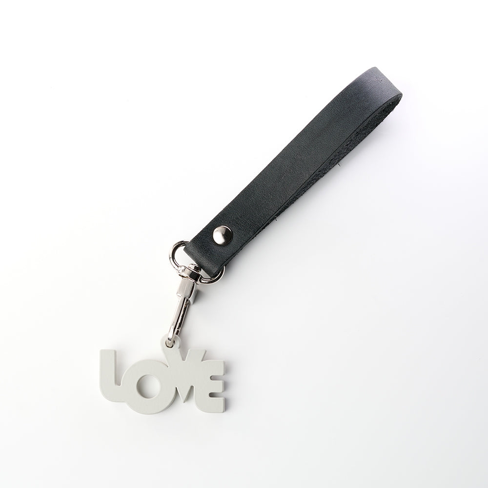 歐式鐵藝鑰匙圈吊飾《小日子/LOVE》(4款任選) 金屬造型皮飾扣環 植鞣皮革 聖誕禮物【OPUS東齊金工】